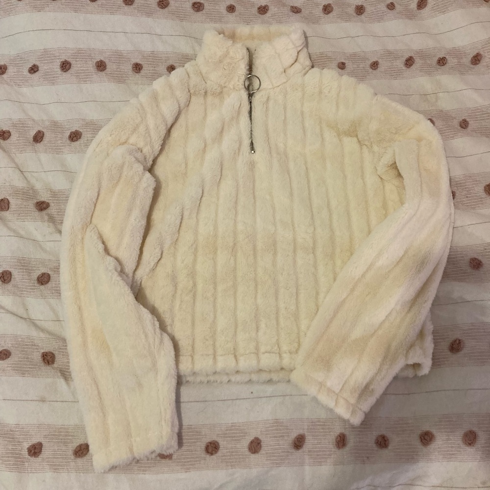 cropped pullover